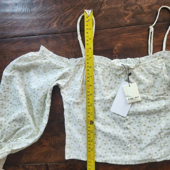 Line & Dot Cream Floral Off-Shoulder Blouse Peasant, Cottagecore, Boho Praire - Picture 3 of 4